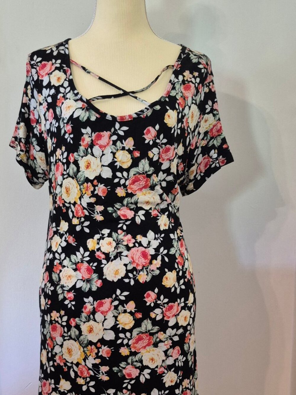 Black Floral Midi Dress Cage Neck Roses Pockets Made in USA Cottage 90s Grunge